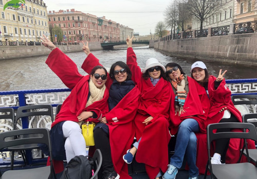 Ảnh kỷ niệm đoàn du lịch Nga khởi hành 26-4-2019